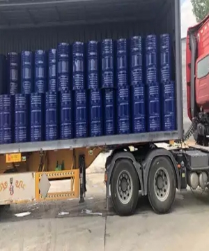 罗庄区沧州胡经理订购的长效乳化油装车发货